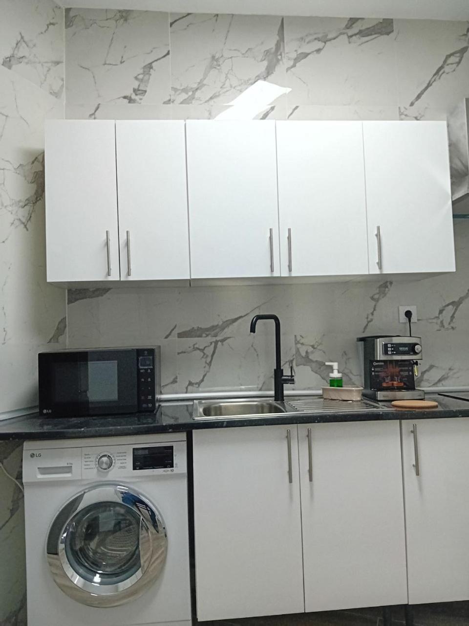 Smart Suite Мадрид Екстер'єр фото